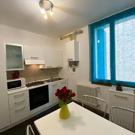 Apartament Mori 3, In Centro Storico Di