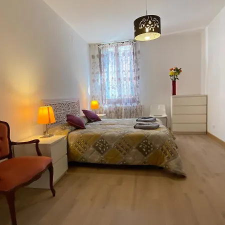 Mori 3, In Centro Storico Di Apartament